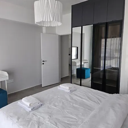 Pompeius Beachside Retreat 2-bedroom G-7 Perivolia tou Trikomou